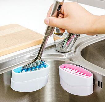 CleanBrush™   Kitchenware Scrubber